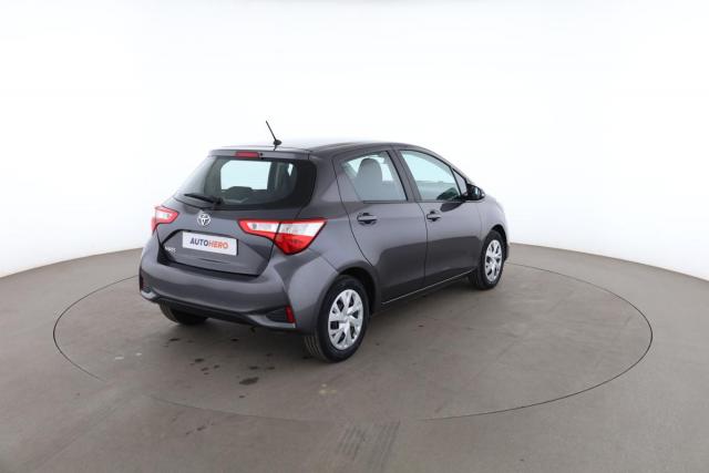 Toyota Yaris image 8