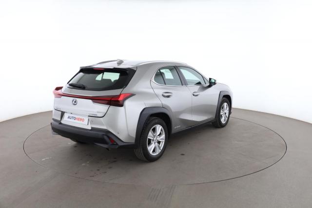 Lexus Ux image 4