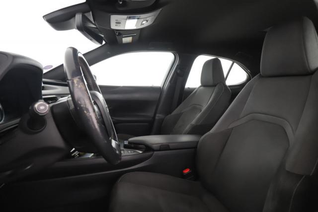 Lexus Ux image 6
