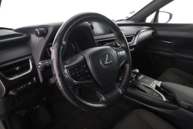 Lexus Ux image 1