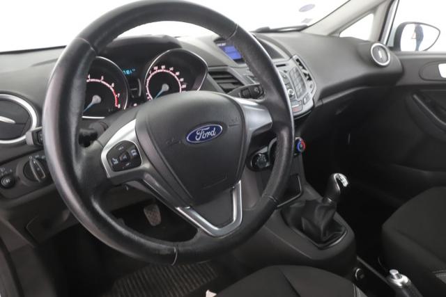 Ford Fiesta image 8