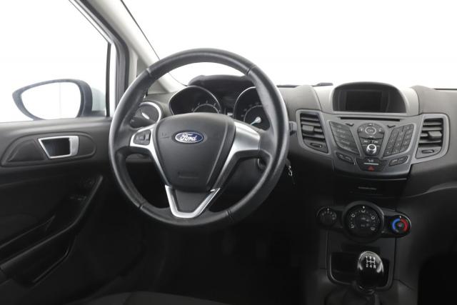Ford Fiesta image 5