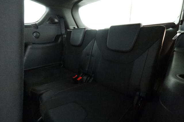 Ford S-Max image 8
