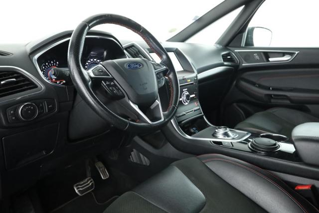 Ford S-Max image 3