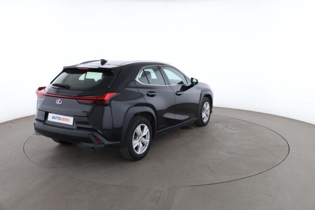 Lexus Ux image 2