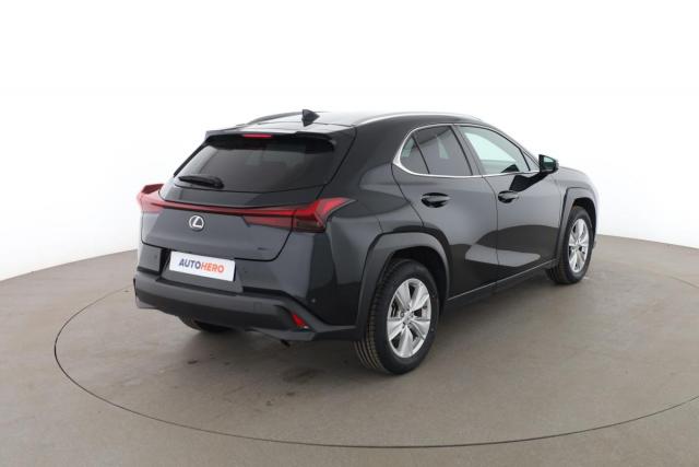 Lexus Ux image 2