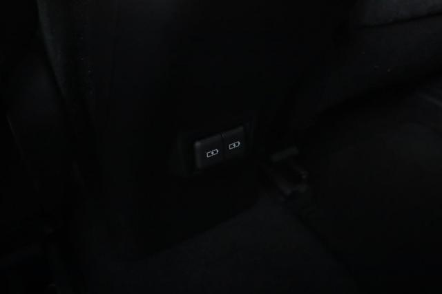 Lexus Ux image 5