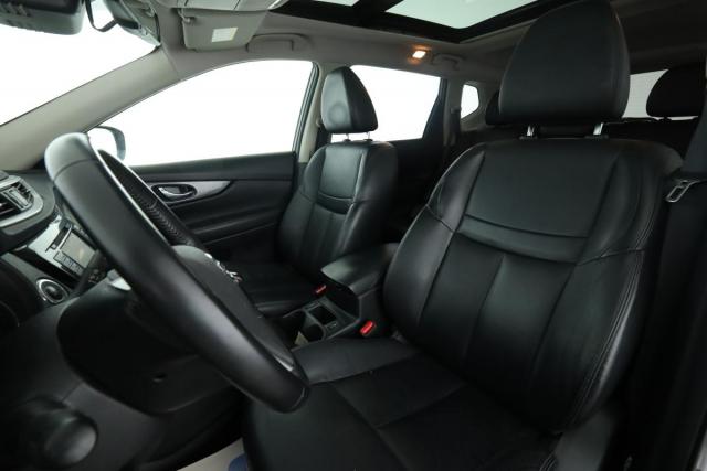 Nissan X-Trail image 1