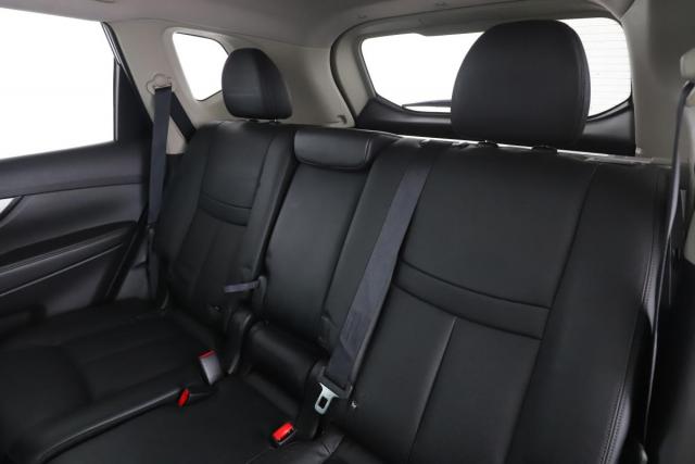 Nissan X-Trail image 9