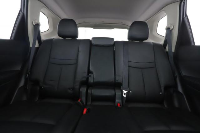 Nissan X-Trail image 6