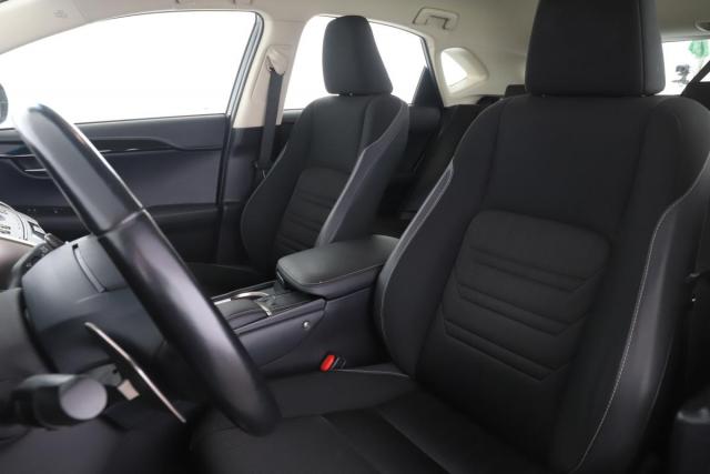 Lexus Nx image 3
