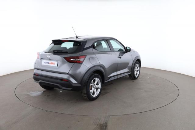 Nissan Juke image 8