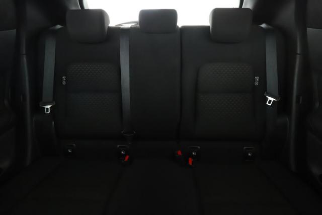Nissan Juke image 9