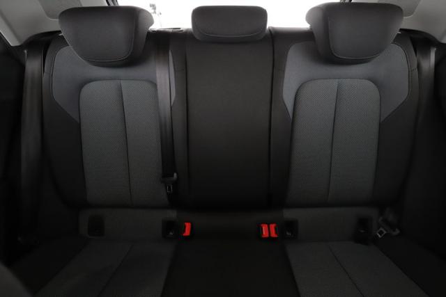 Audi Q2 image 8