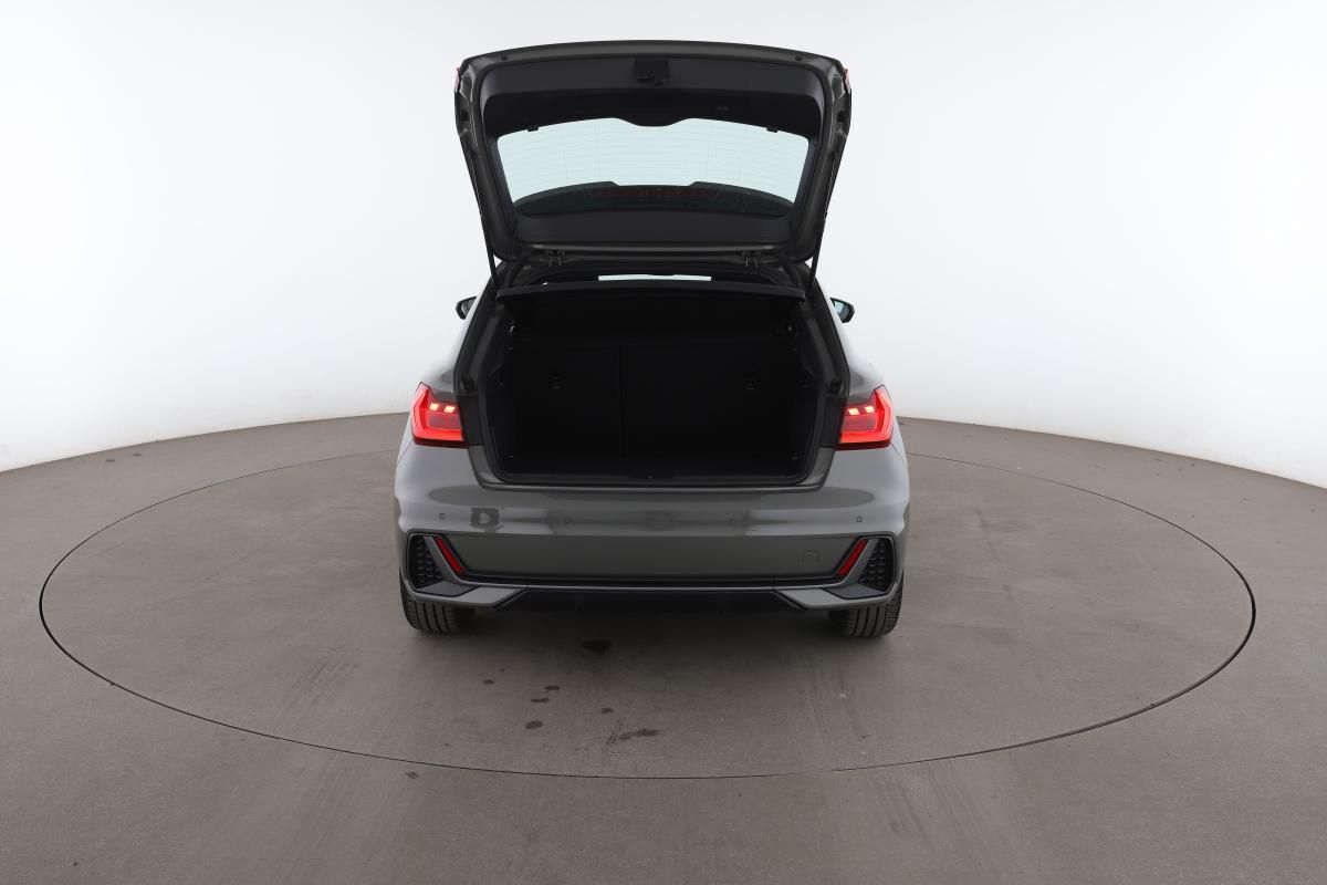 Audi A1 Sportback à Issy Les Moulineaux – photo 1