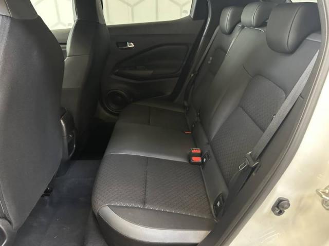 Nissan Juke image 8