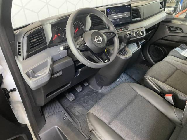 Nissan Interstar image 4