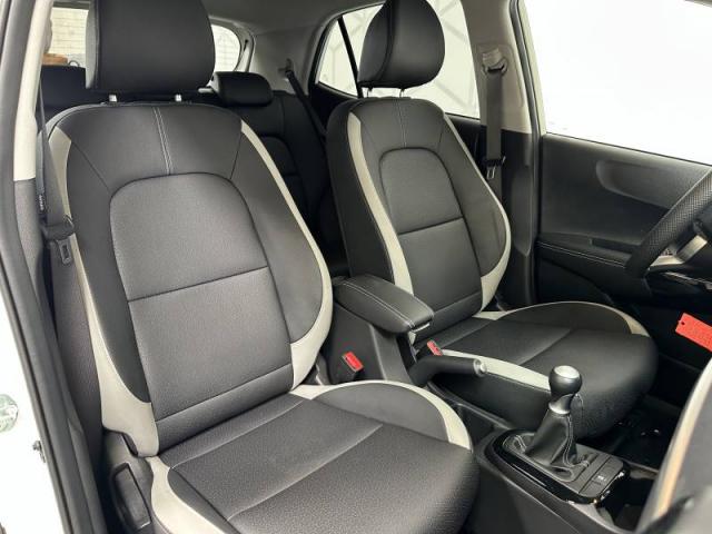 Kia Picanto image 9