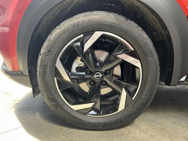 Nissan Juke image 7