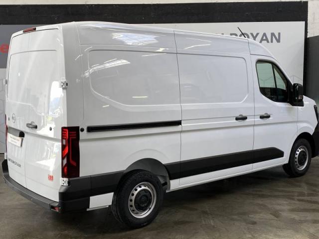 Nissan Interstar image 1