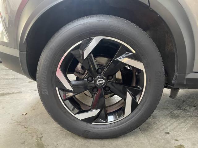 Nissan Juke image 2