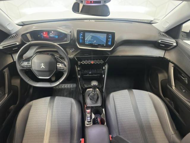 Peugeot 2008 image 1