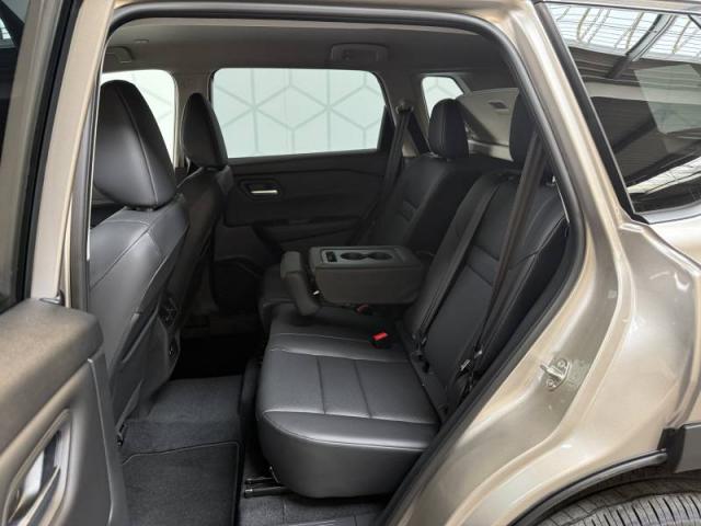 Nissan X-Trail image 6