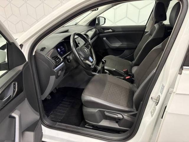 Volkswagen T-Cross image 1