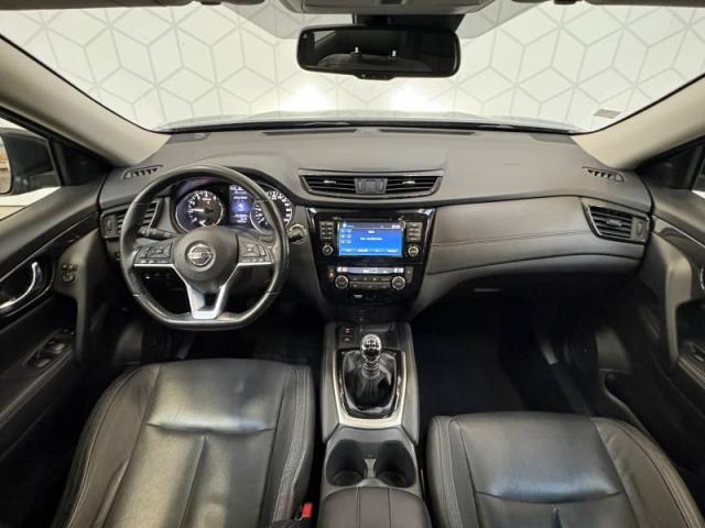 Nissan X-Trail image 1