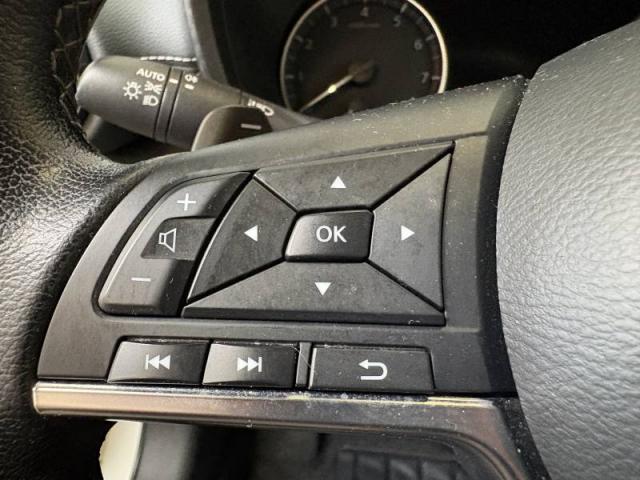 Nissan Juke image 6