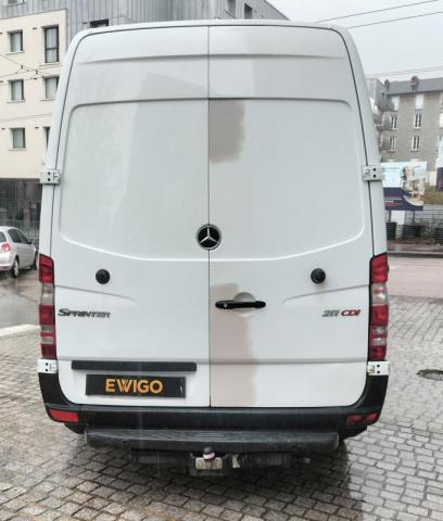 Mercedes Benz Sprinter image 4