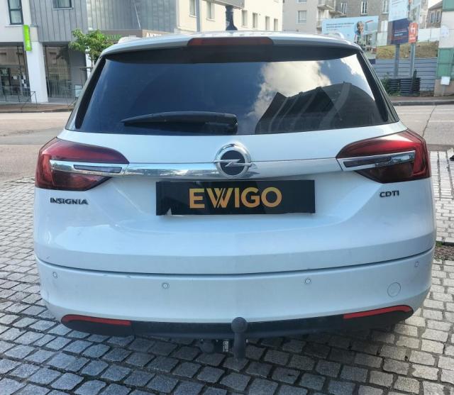 Opel Insignia Sports Tourer image 8