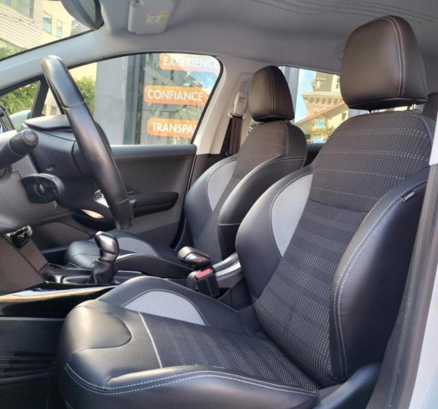 Peugeot 2008 image 3