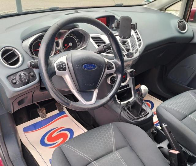 Ford Fiesta image 8