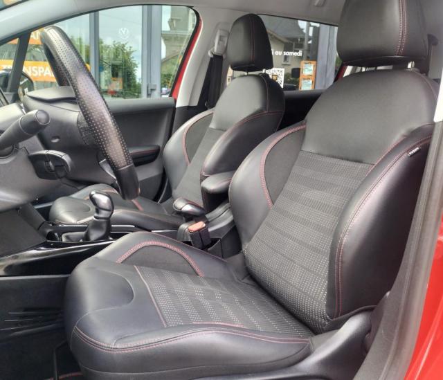 Peugeot 2008 image 1