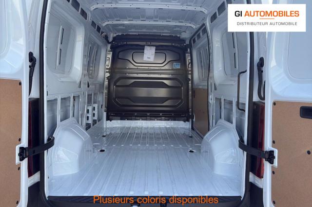 Renault Master image 8