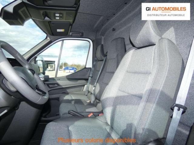 Renault Master image 1