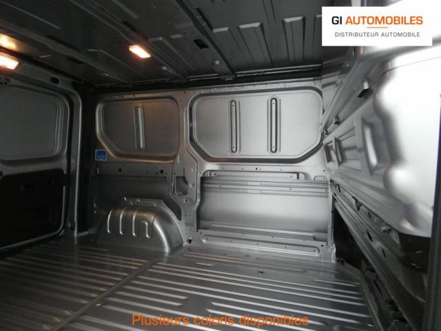 Renault Trafic image 2