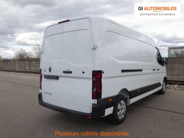 Renault Master image 2