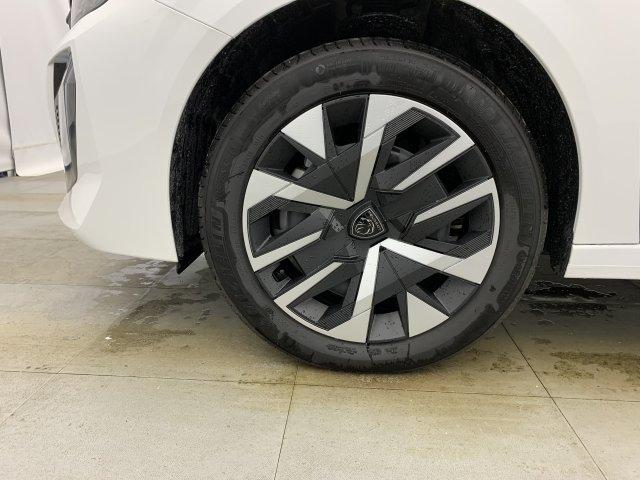Peugeot 208 image 7