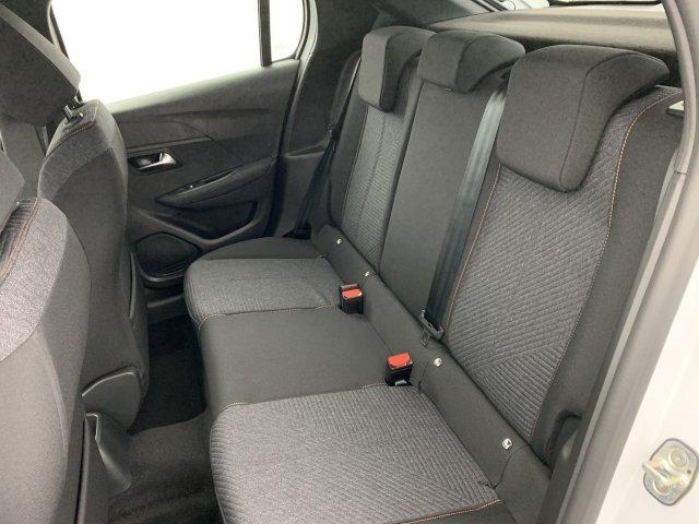 Peugeot 208 image 4