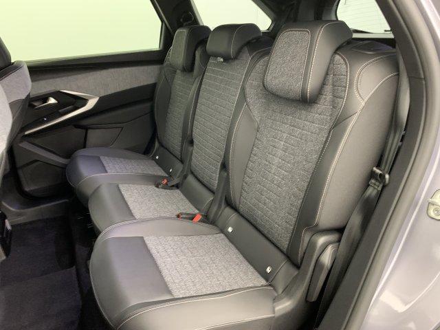 Peugeot 5008 image 9