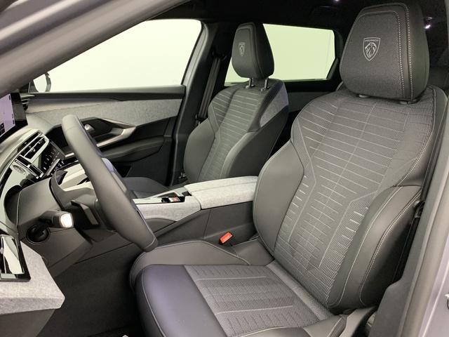 Peugeot 5008 image 2