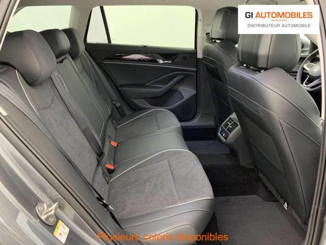 Volkswagen Passat image 9