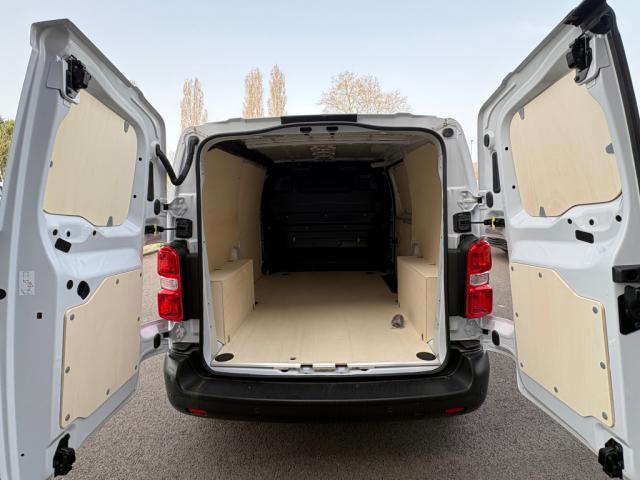 Citroen Jumpy image 9