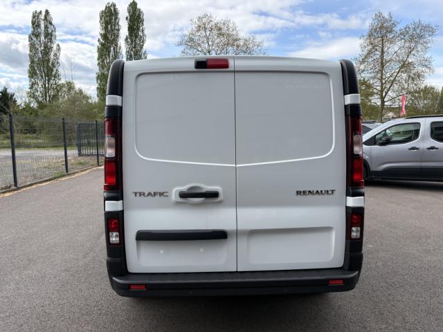 Renault Trafic image 1