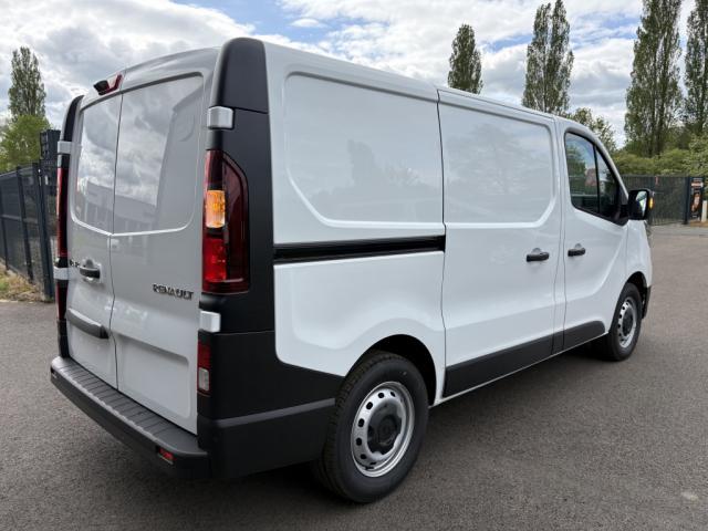 Renault Trafic image 4