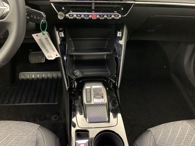 Peugeot 2008 image 4