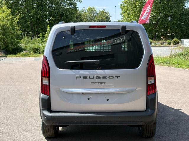 Peugeot Rifter image 9