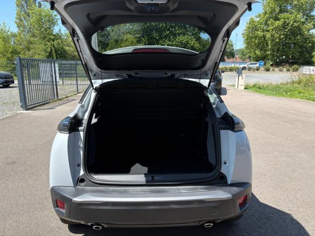 Peugeot 2008 image 2